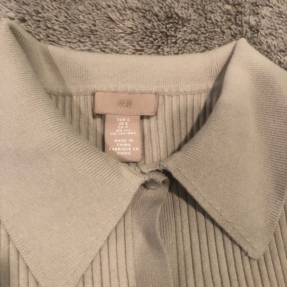 H&M Ribbed Knit Blouse - Picture 2 of 5